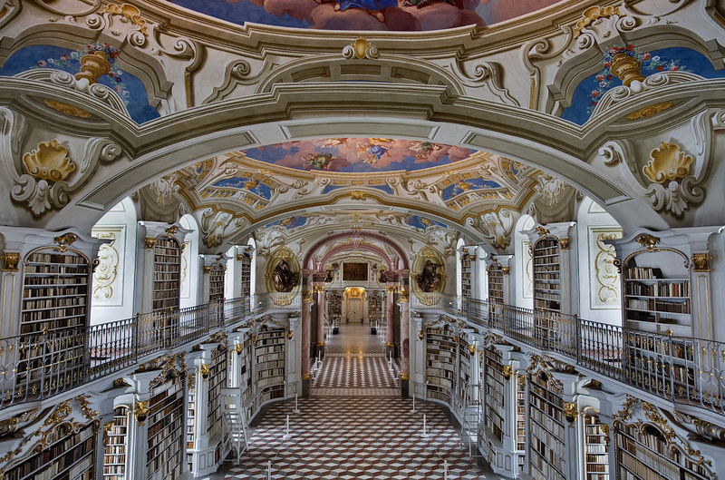 Illustration for article titled Lose Yourself In These Photos Of Europe's Most Magnificent Libraries